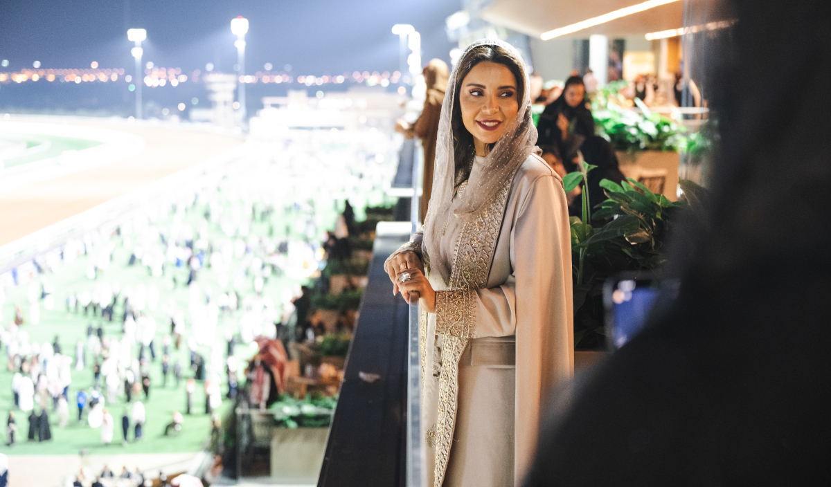 RS22252_240223_SaudiCup_InternationalJockeysChallenge_althuraya_fashion_PaulMcMillan_0007.jpg